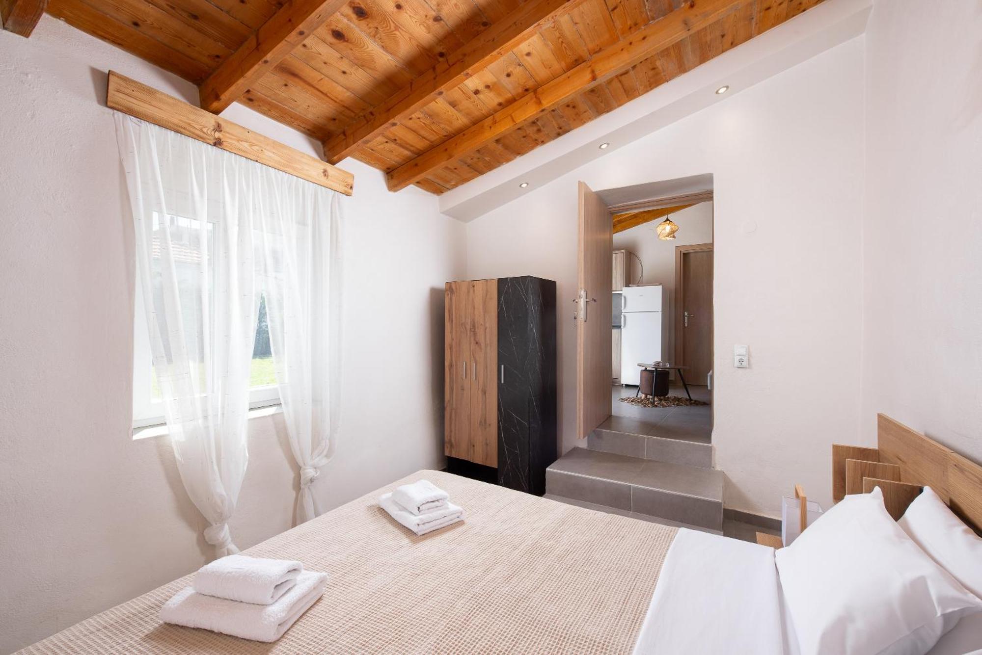 Kentrikon Rooms III & Mint House Limenaria  Extérieur photo