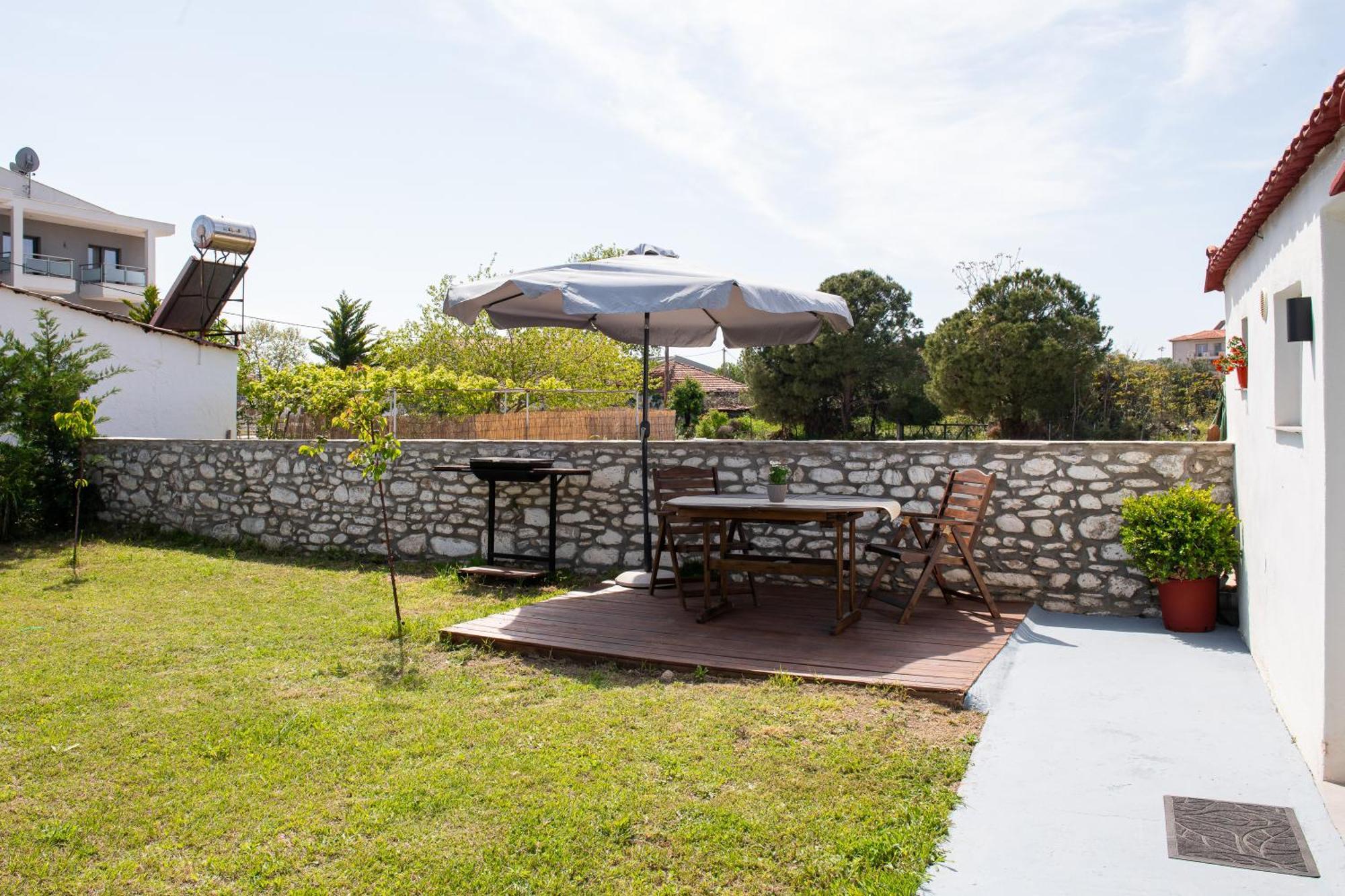 Kentrikon Rooms III & Mint House Limenaria  Extérieur photo